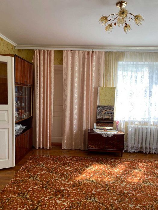 (3) Продам гарний добротний будинок в м. Немирів 0925