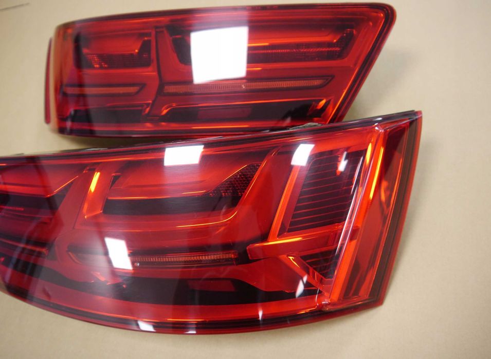 AUDI Q7 4M фонарі задні фари рест дорест
