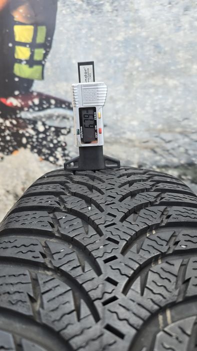 S16 2 x 195/65R15 Kumho WinterCraft WP51 91T opony zimowe używane