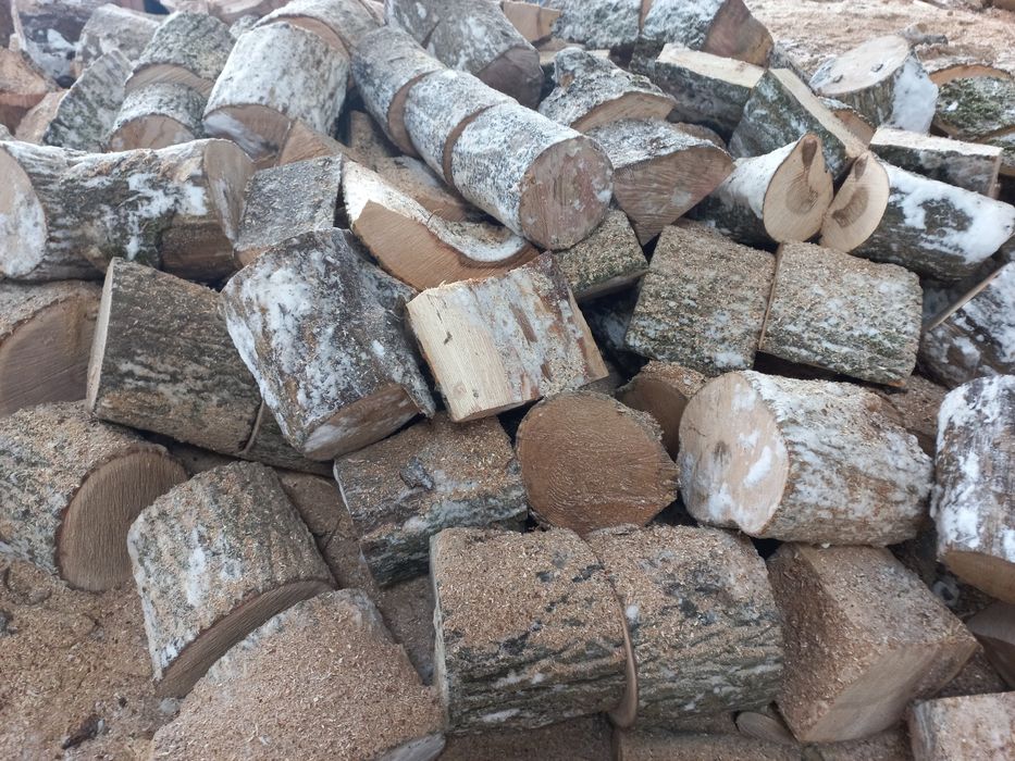 Дрова колоті рубані дуб та ясен з доставкою