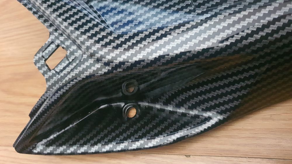 Carenagem traseira inferior em fibra de carbono para BMW M1000RR M (20