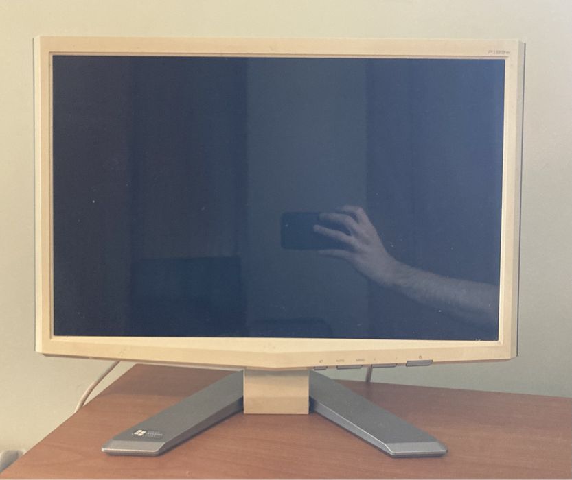 LCD Monitor - Branco