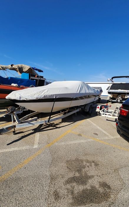 STINGRAY 606 ZPX – Lancha americana (V6 Vortec 205cv) em bom estado !