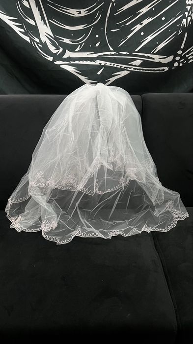 Welon ślubny za łopatki