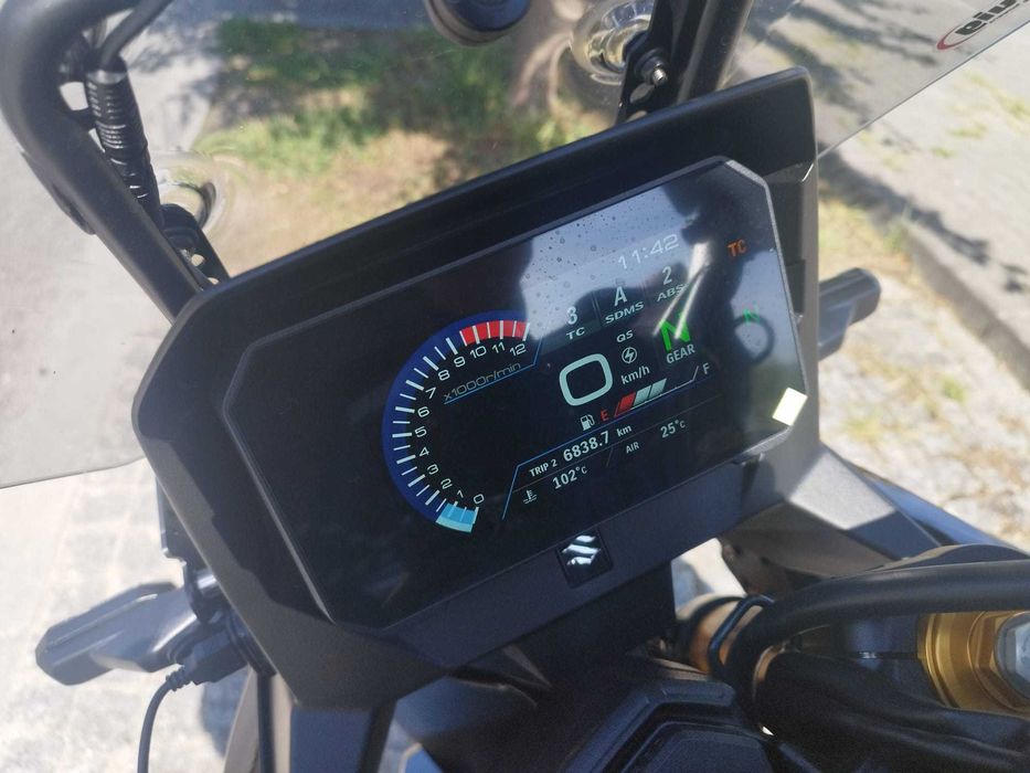 Suzuki V-Strom 800DE — Março de 2026