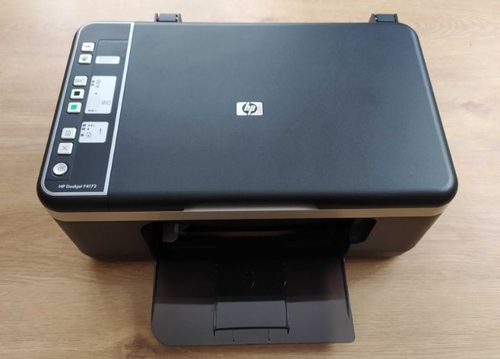 HP Deskjet f4172 to kompaktowe urządzenie wielofunkcyjne (drukarka, sk