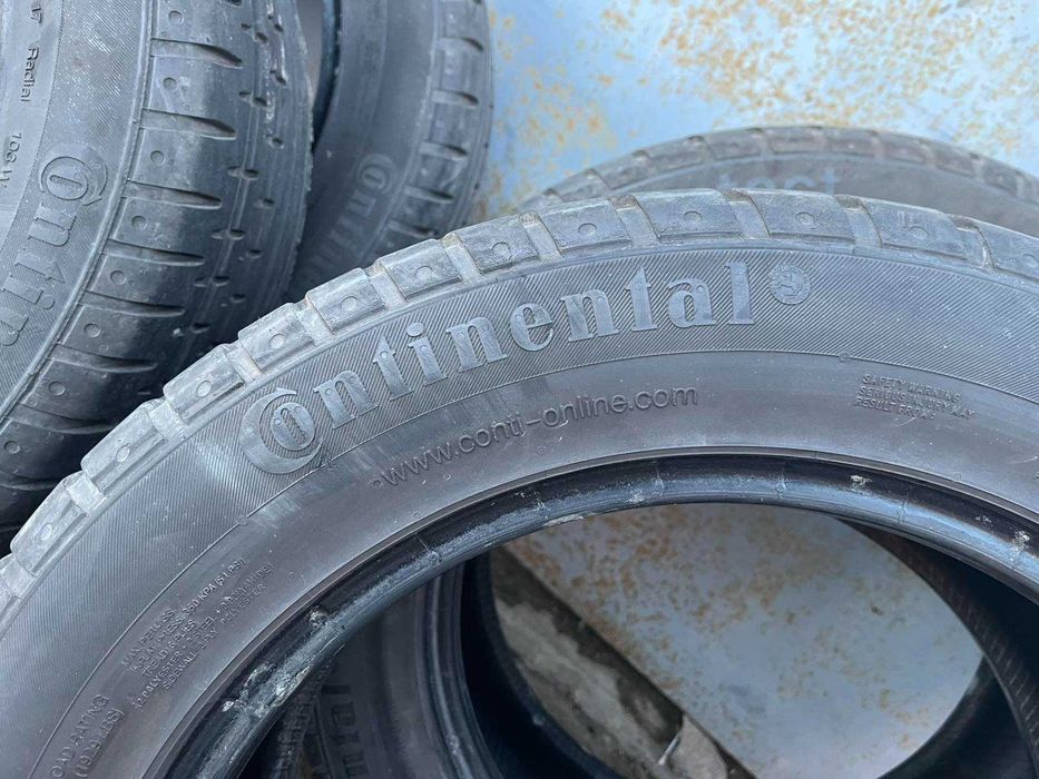 Шини 235 55 R17 Continental VancoContact