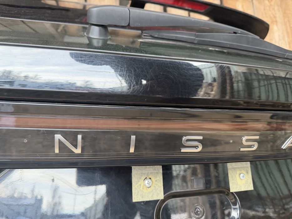 Кришка багажника у зборі   Nissan Ariya  2023–26