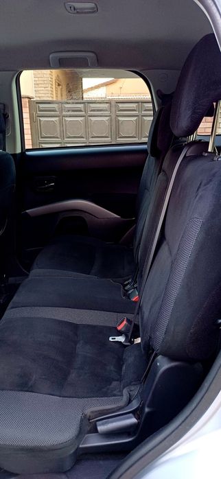 Продаю Mitsubishi Outlander 2008.