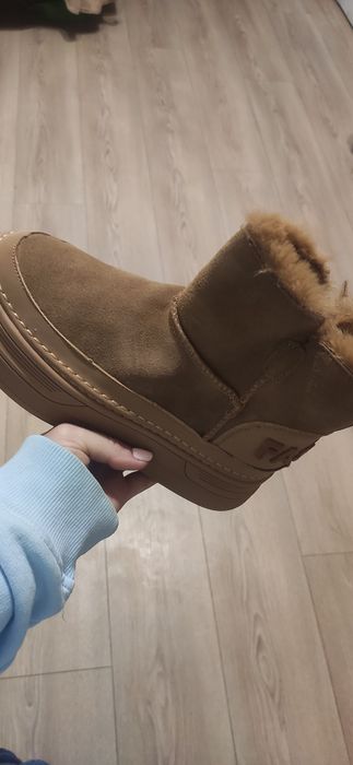 Угги  натуральний замш, тепленькі та легенькі