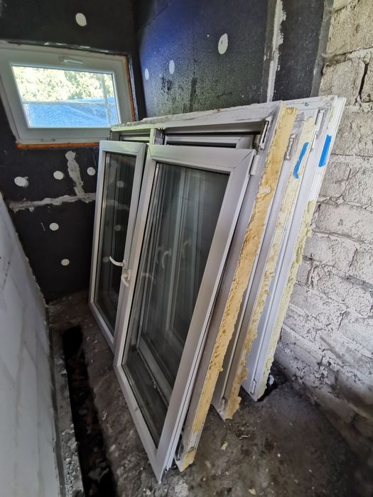 Okno plastikowe  VEKA 2 szybowe 150x150