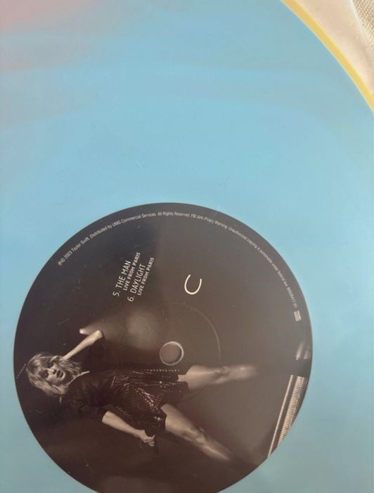 taylor swift - lover live in paris heart shaped vinyl 2LP sealed RARE!