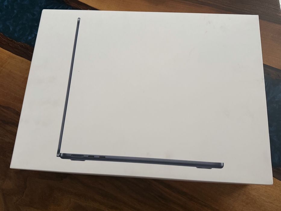 Zapakowany MacBook Air M4 13”16/512gb 10C CPU 10C GPU