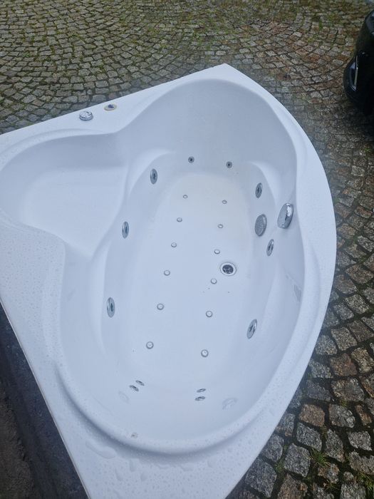 Wanna z hydromasażem