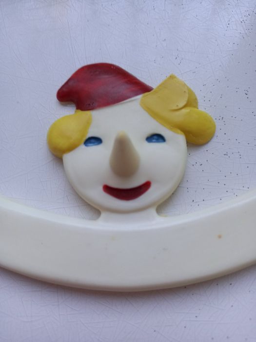 Вешалка и писающий мальчик СССР