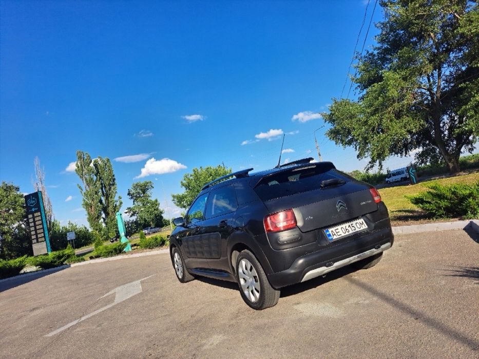Продаю Citroen Cactus C4 2016