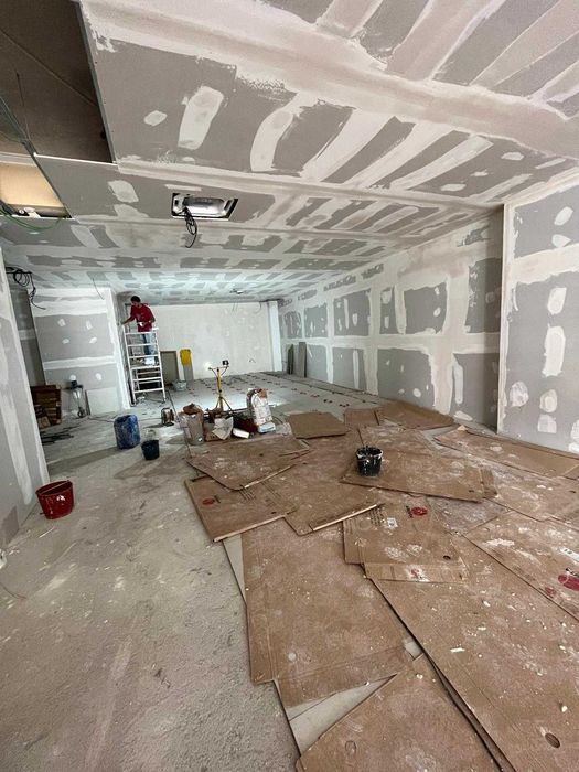 Obras de pladur e pinturas