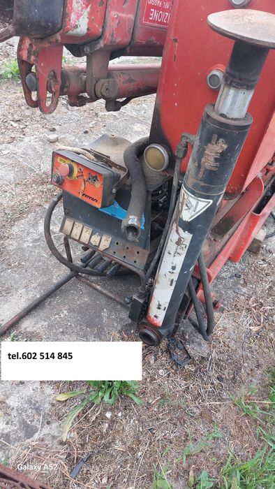 HDS Dźwig Ferrari 560