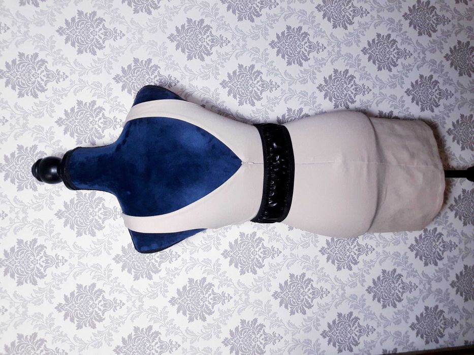 Beżowa elegancka sukienka S/M NOWA
