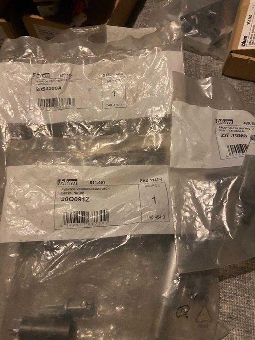 BLUM Stabilizator AVENTOS HS 20Q091z  Blum AVENTOS HS/HL/HK 20S4200A