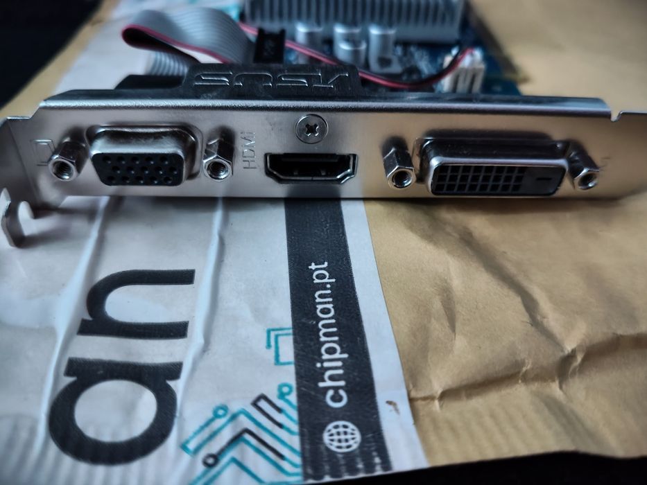 VENDO Placa Gráfica GT 710 2GB