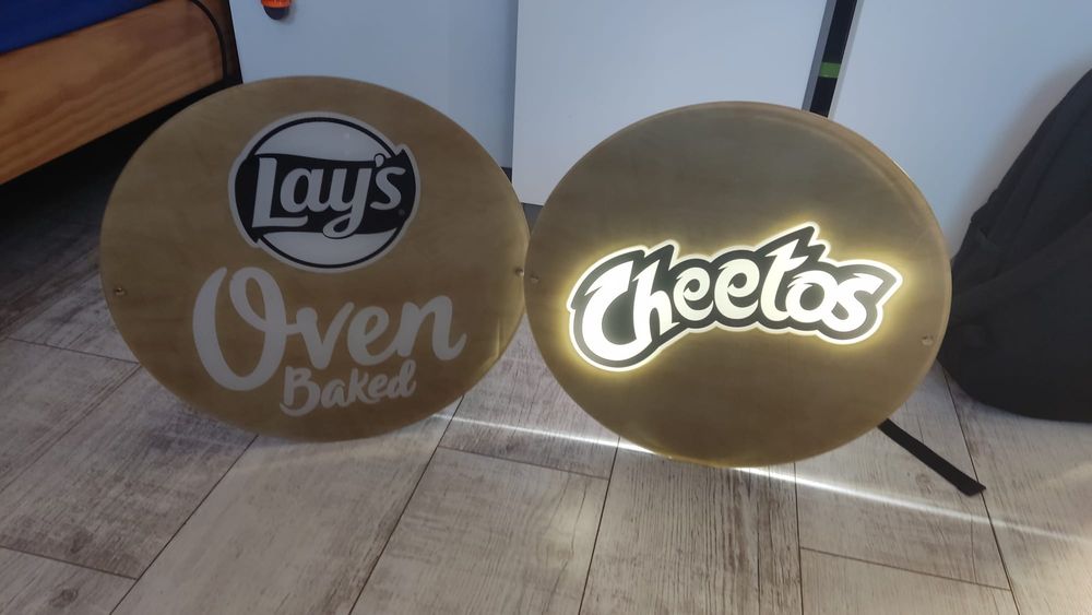 Baner reklamowy cheetos lays ocen baked