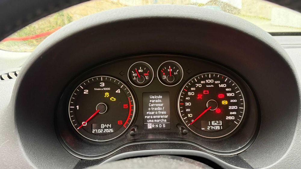 Audi A3 Sportback 8P 1.9 TDI com caixa automática