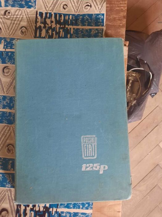 Pozostałości po Fiacie 125p 1500 - PRL