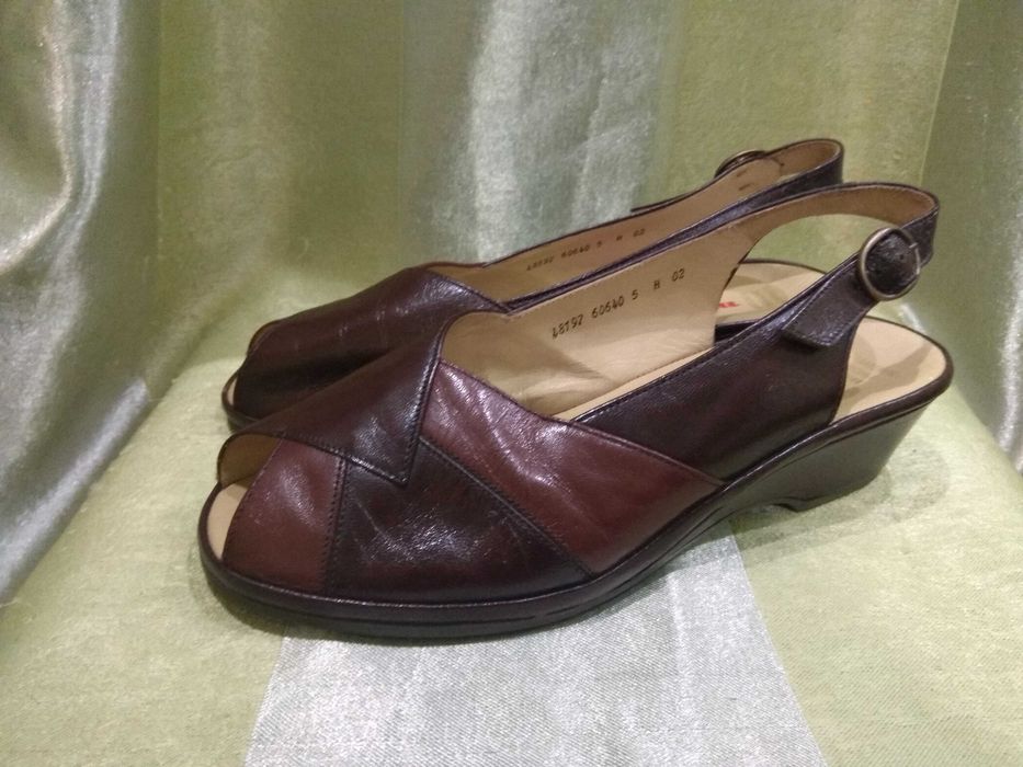 Босоножки   кожаные  38р