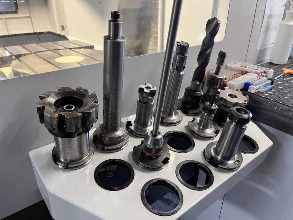 Centrum obróbcze poziome CNC HAAS EC-1600ZT