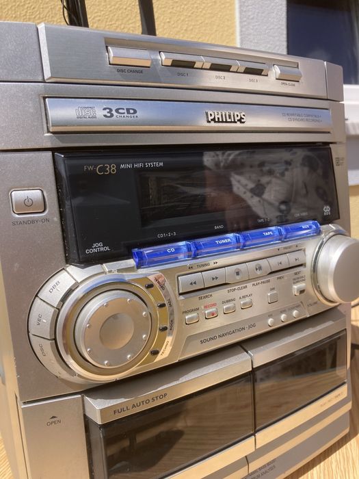 Aparelhagem cacete, CD’S e radio