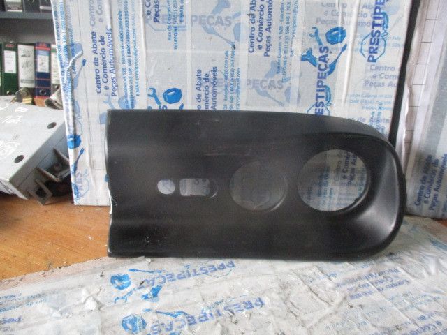Moldura da consola central / rádio / aro FORD Mondeo I (GBP)