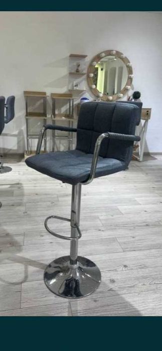 Розпродаж з офісу стелажи,тумби,столи, крісла,стільці,оргтехніка