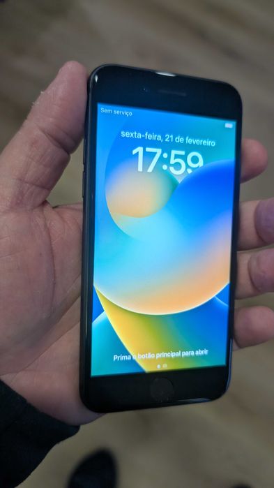 Apple iPhone 8 (64Gb Space Grey - caixa, cabo e carregador) semi novo