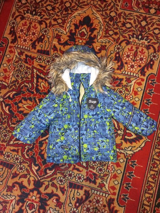 Куртка тепла зимова