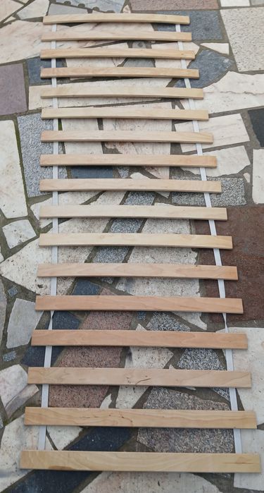 Estrado de ripas ikea