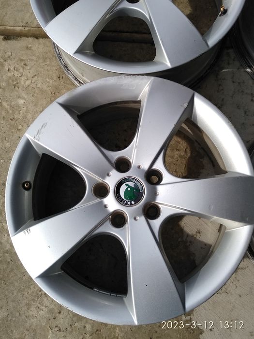 Продам легко сплавні диски