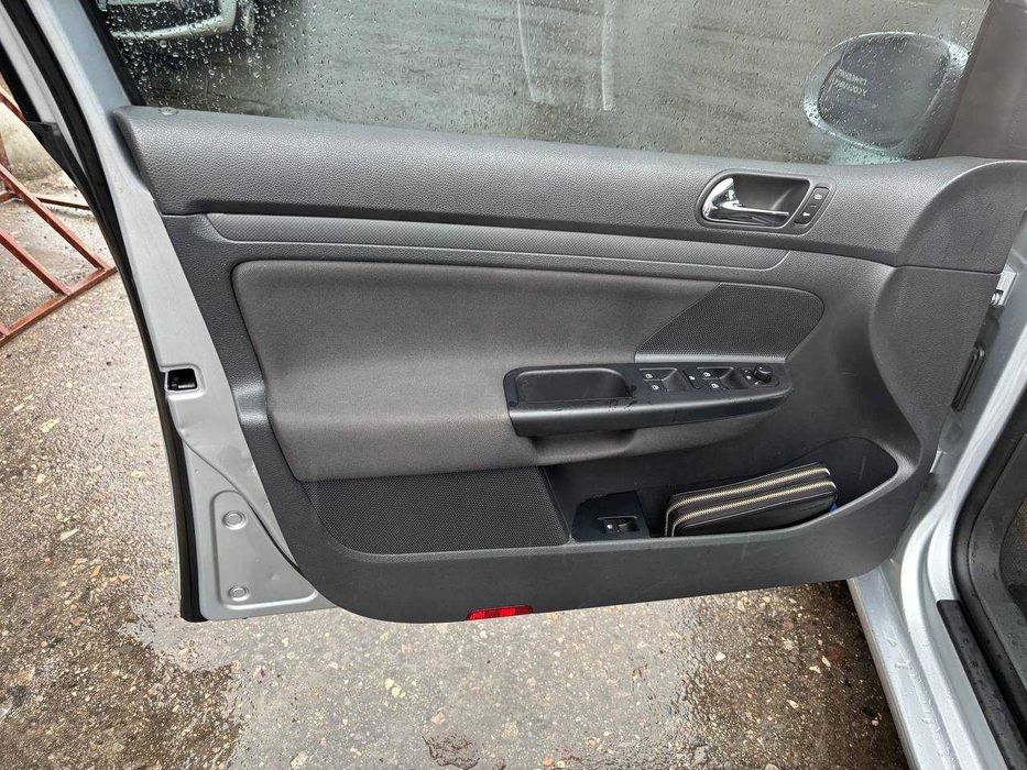 Продам Volkswagen Golf 5