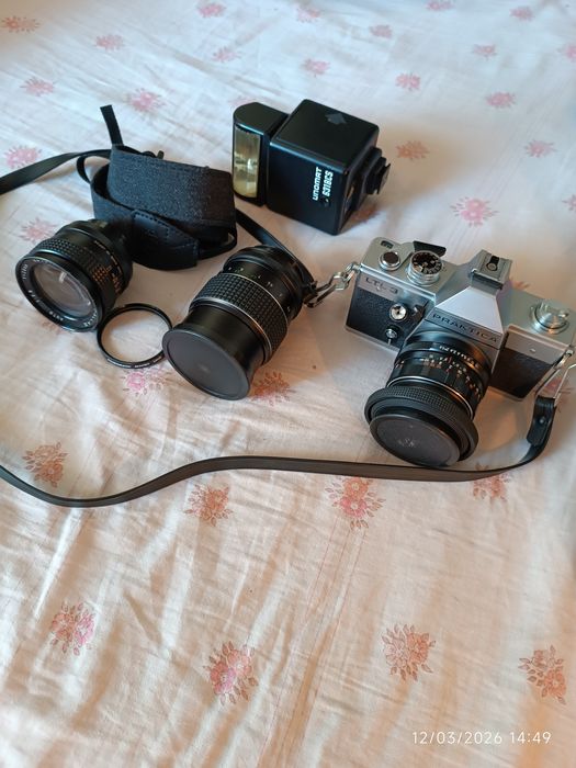 Câmera analógica 35mm Praktica LTL3