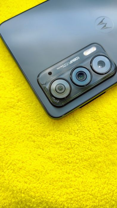 Motorola edge 20 8/128