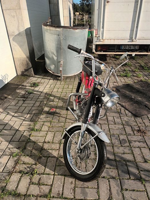 Troco por porta maquinas ou reboque equivalente