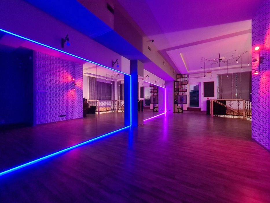 Аренда под НОВЫЙ ГОД, ДЕНЬ РОЖДЕНИЕ, праздник, почасово снять: 400 грн ...