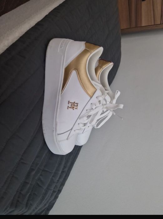 Buty Tommy Hilfiger.