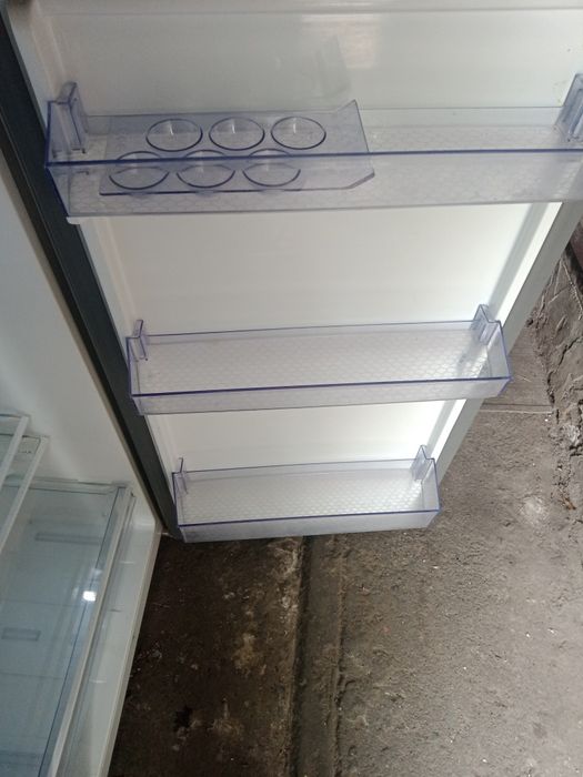 Холодильник беко.