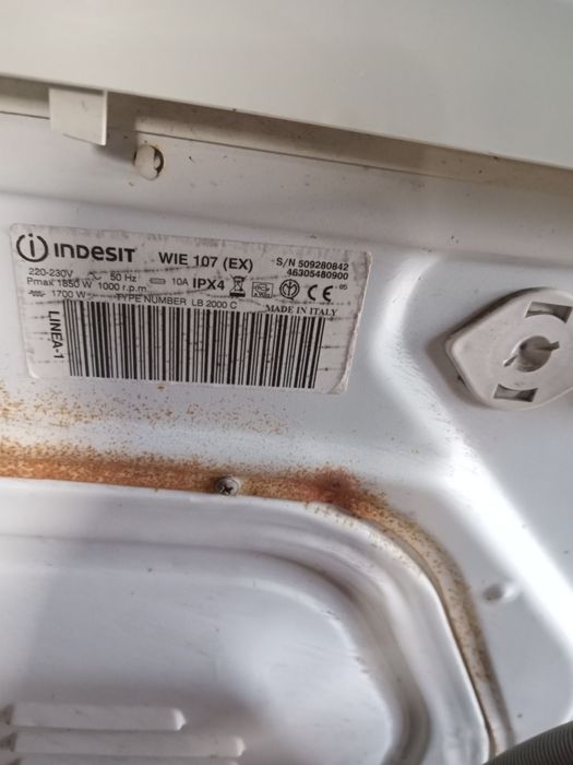 Пральна машина Indesit wisl 83