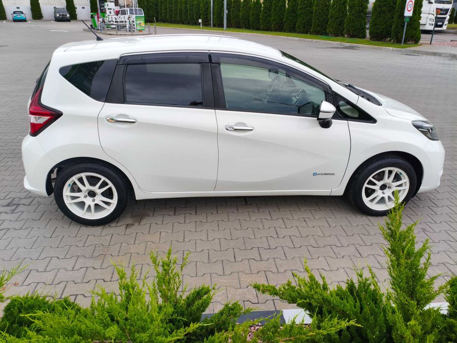 Продам Nissan Note E-Power 2018 Гібрид 3.5л.-100км.