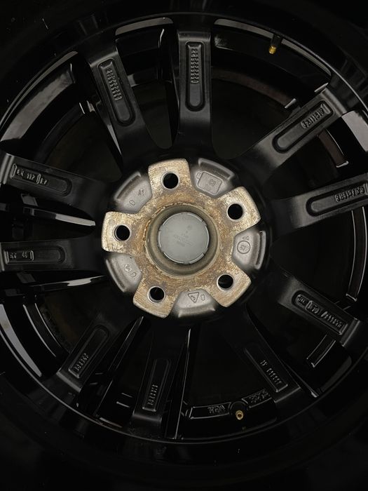 Диски R18 5x112 Et44 8J. Volkswagen Passat Tiguan NMS ID4 Audi A6 A4