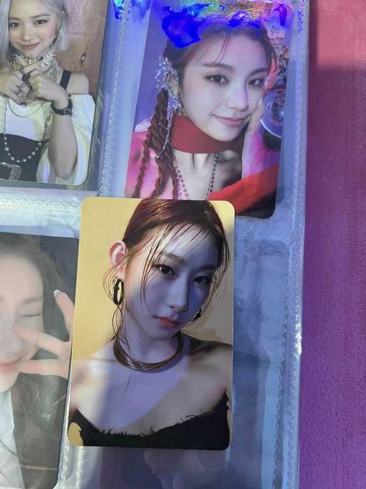 Itzy Chaeryeong Photocard Guess who