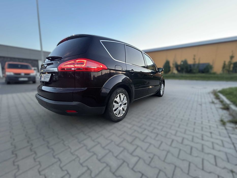 Ford S-Max Titanum