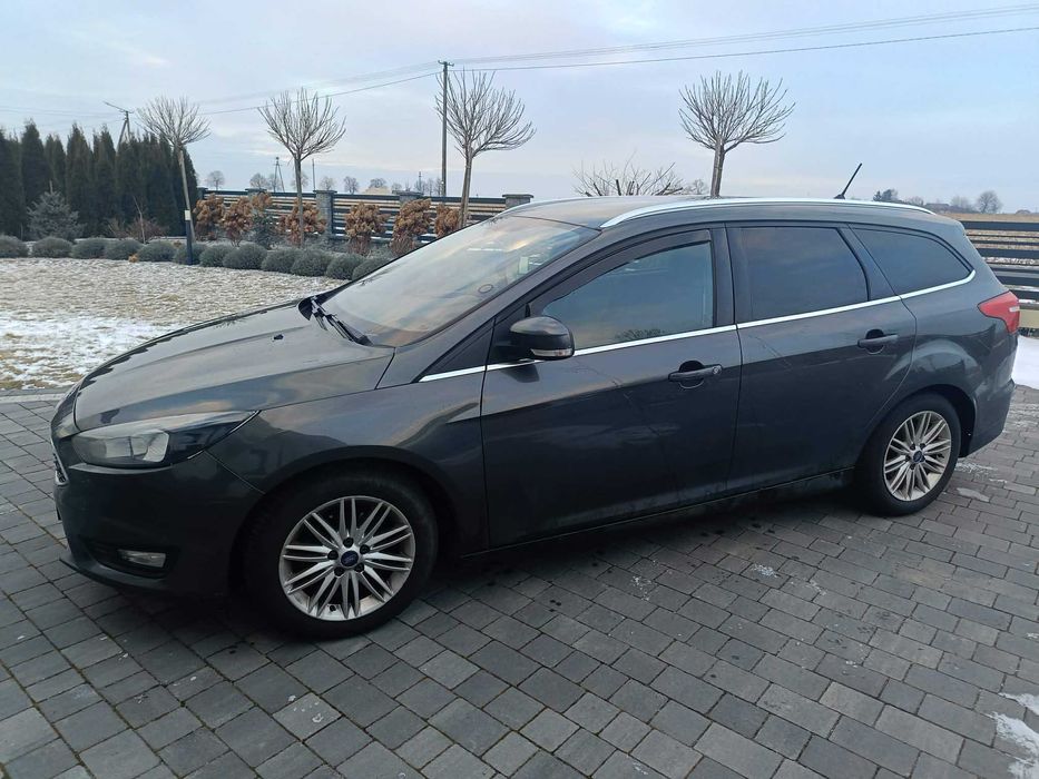 Na sprzedaż  FORD FOCUS KOMBI  –  2018 | Benzyna + LPG | 125 KM